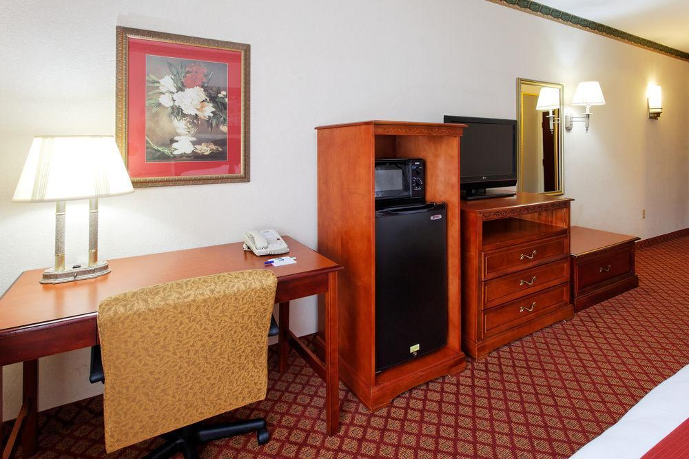 Holiday Inn Express & Suites Tupelo By Ihg Εξωτερικό φωτογραφία